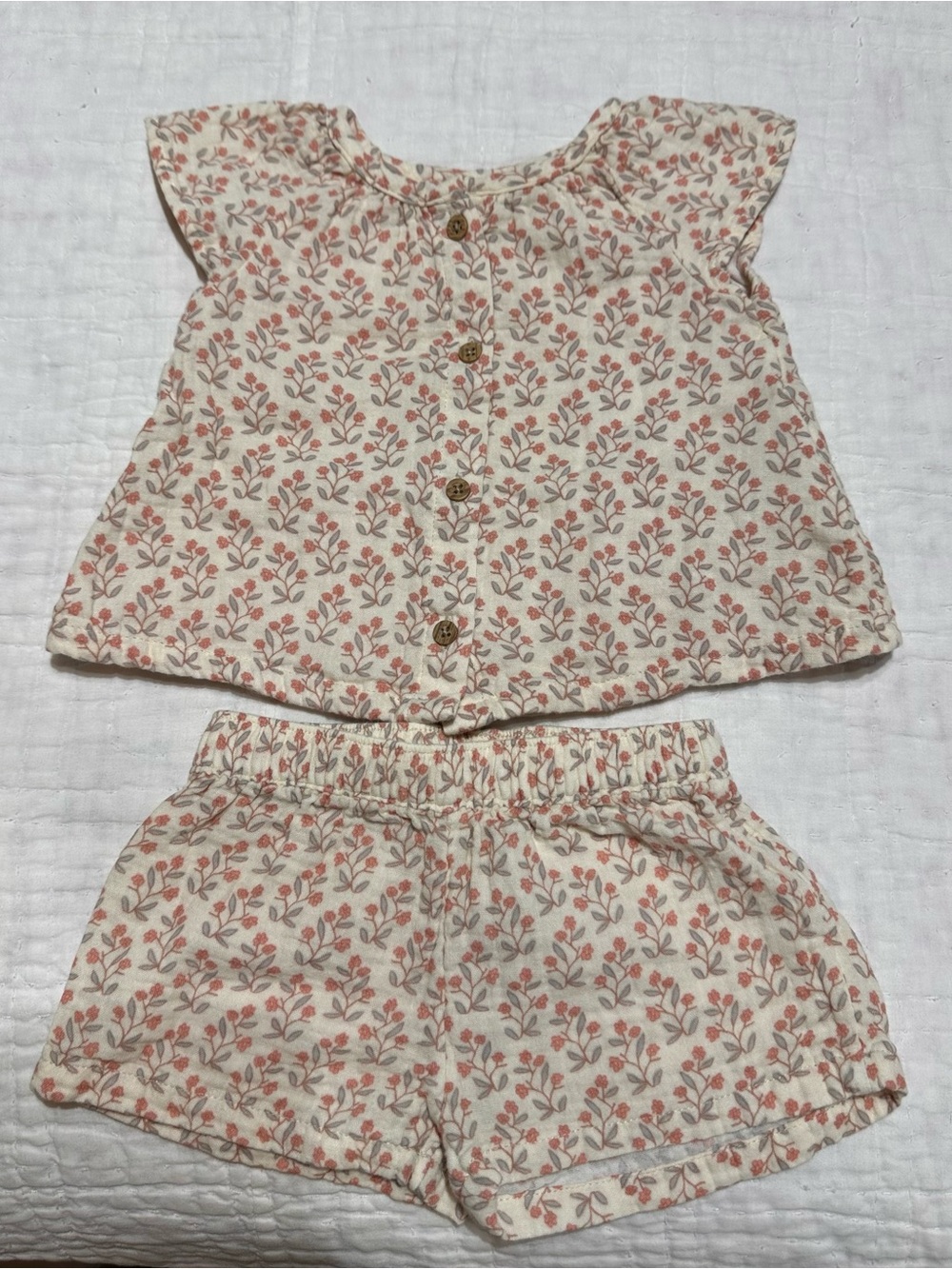 Two-Piece Floral Baby Set in Cream and Coral